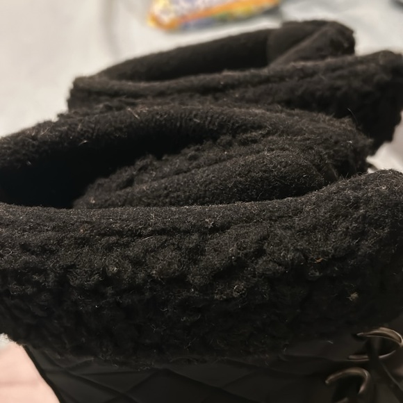 Women’s Bearpaw Cassie Boots - Picture 2 of 9